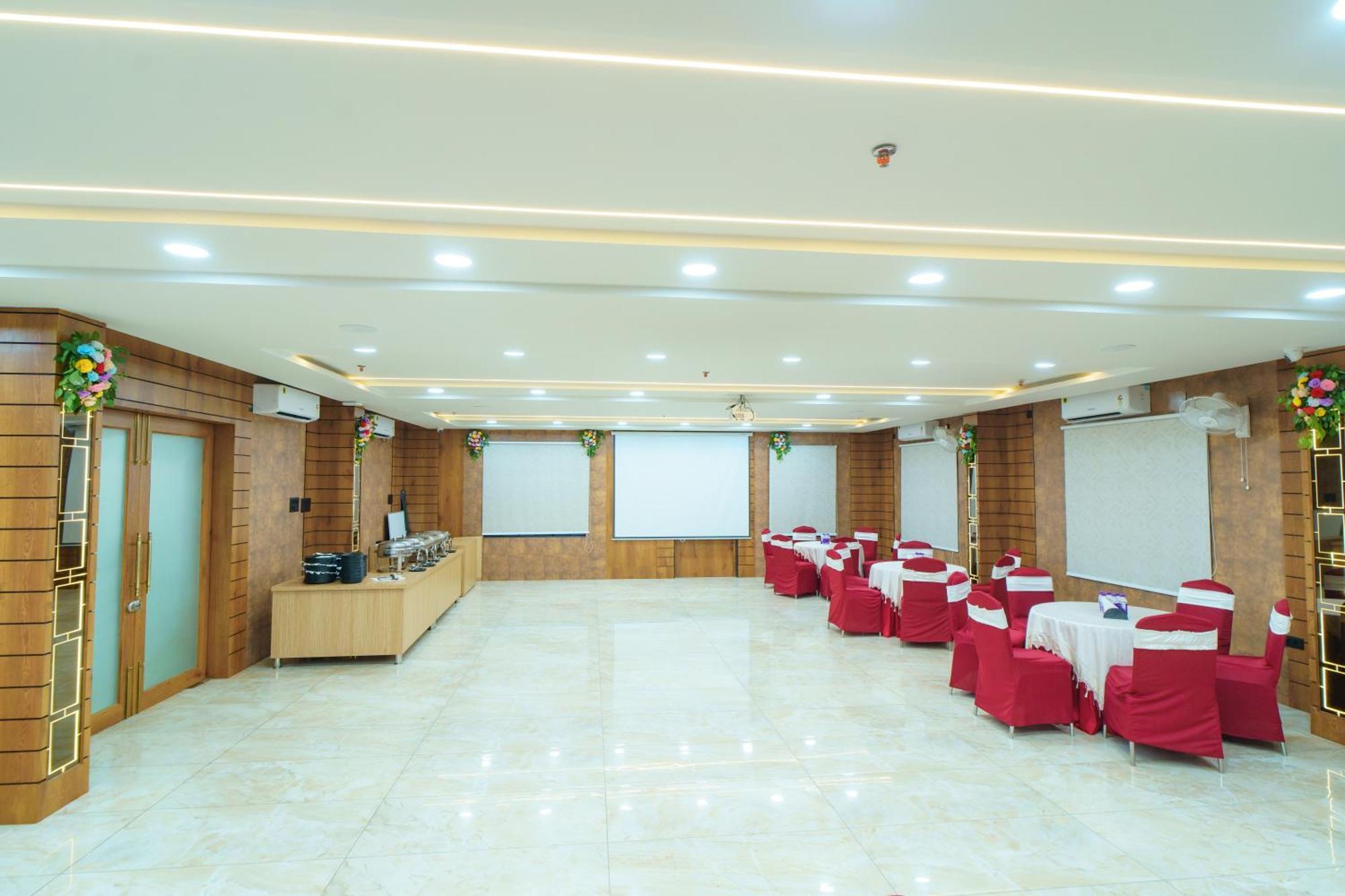 Satyabhama Inn Pathara المظهر الخارجي الصورة